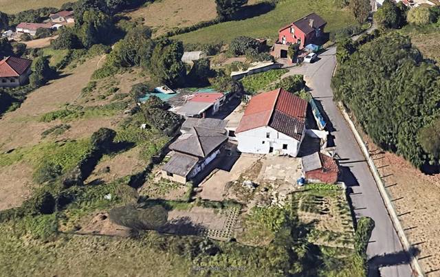 Casa-chalet en Venta en N/A en Veriña