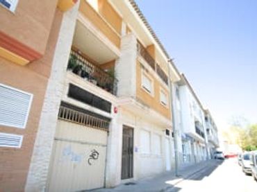 Aparcament amb ascensor en venda a Maestrio García Navarro
