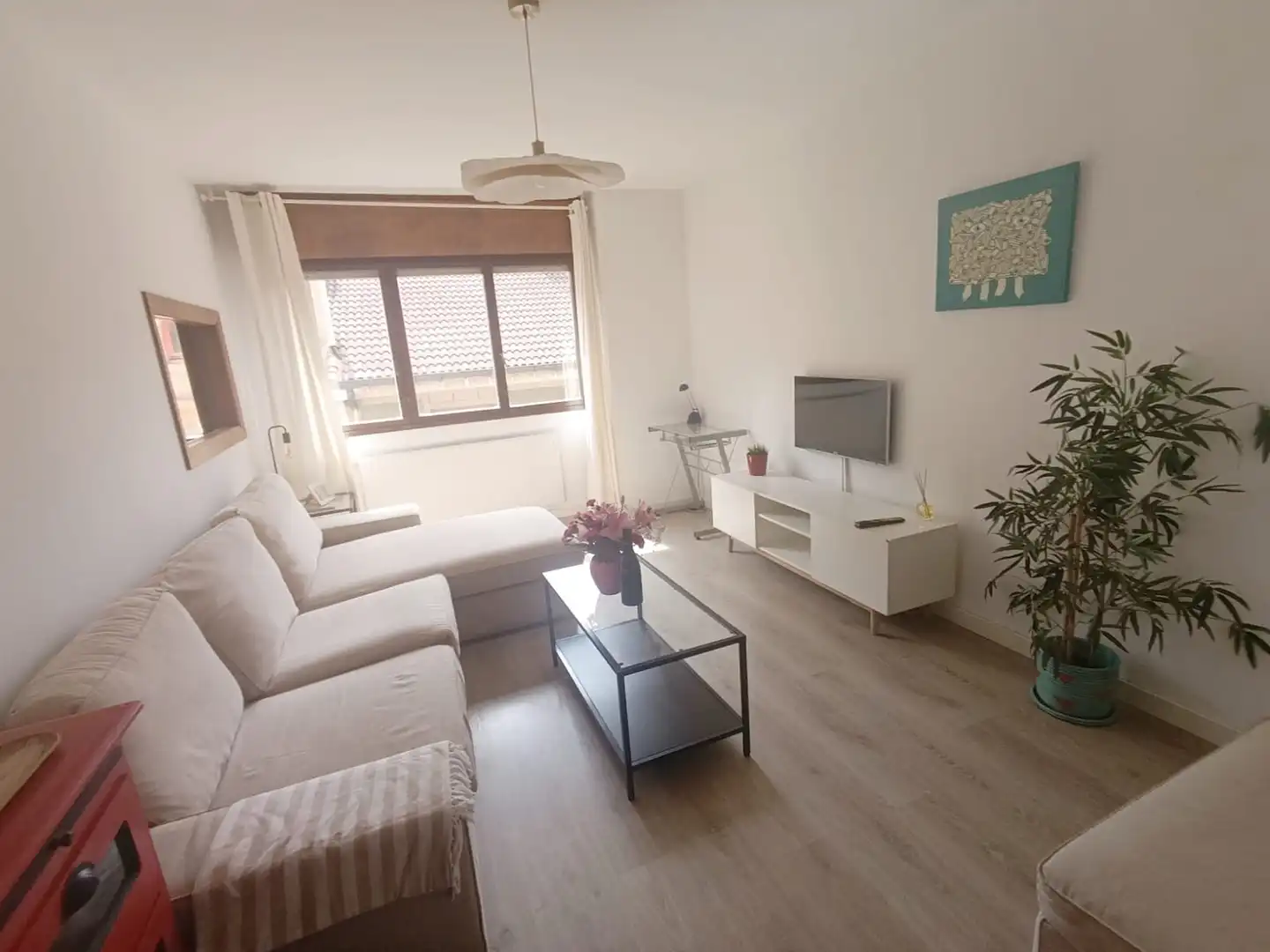 Apartments for rent in Calle Numa Guilhou, Barrio del Centro