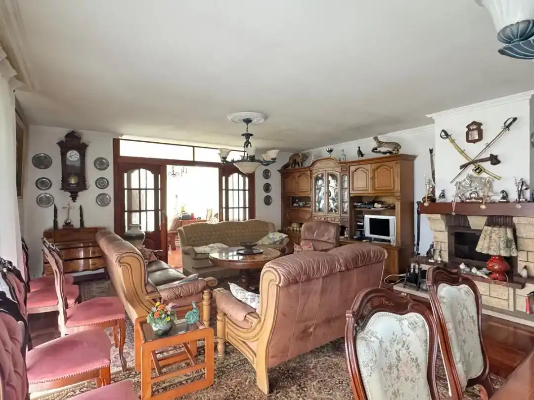 Sala d'estar de Casa o xalet en venda en Cangas  amb Aire condicionat i Balcó