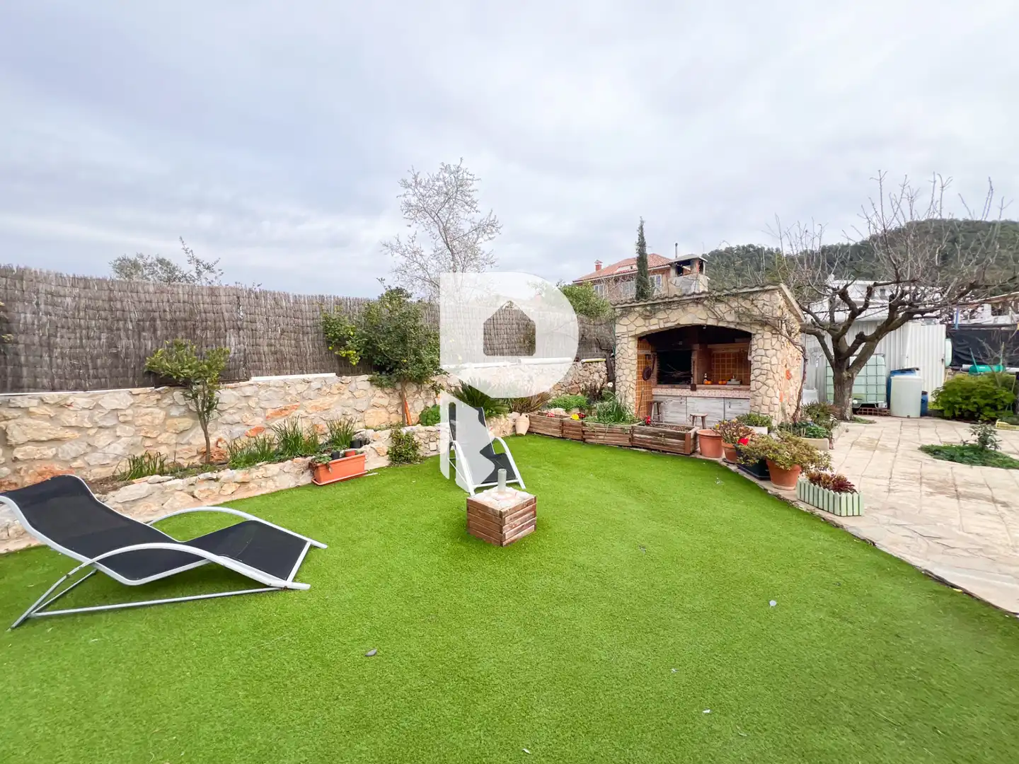 Jardí de Casa o xalet en venda en Vallirana amb Aire condicionat, Calefacció i Jardí privat