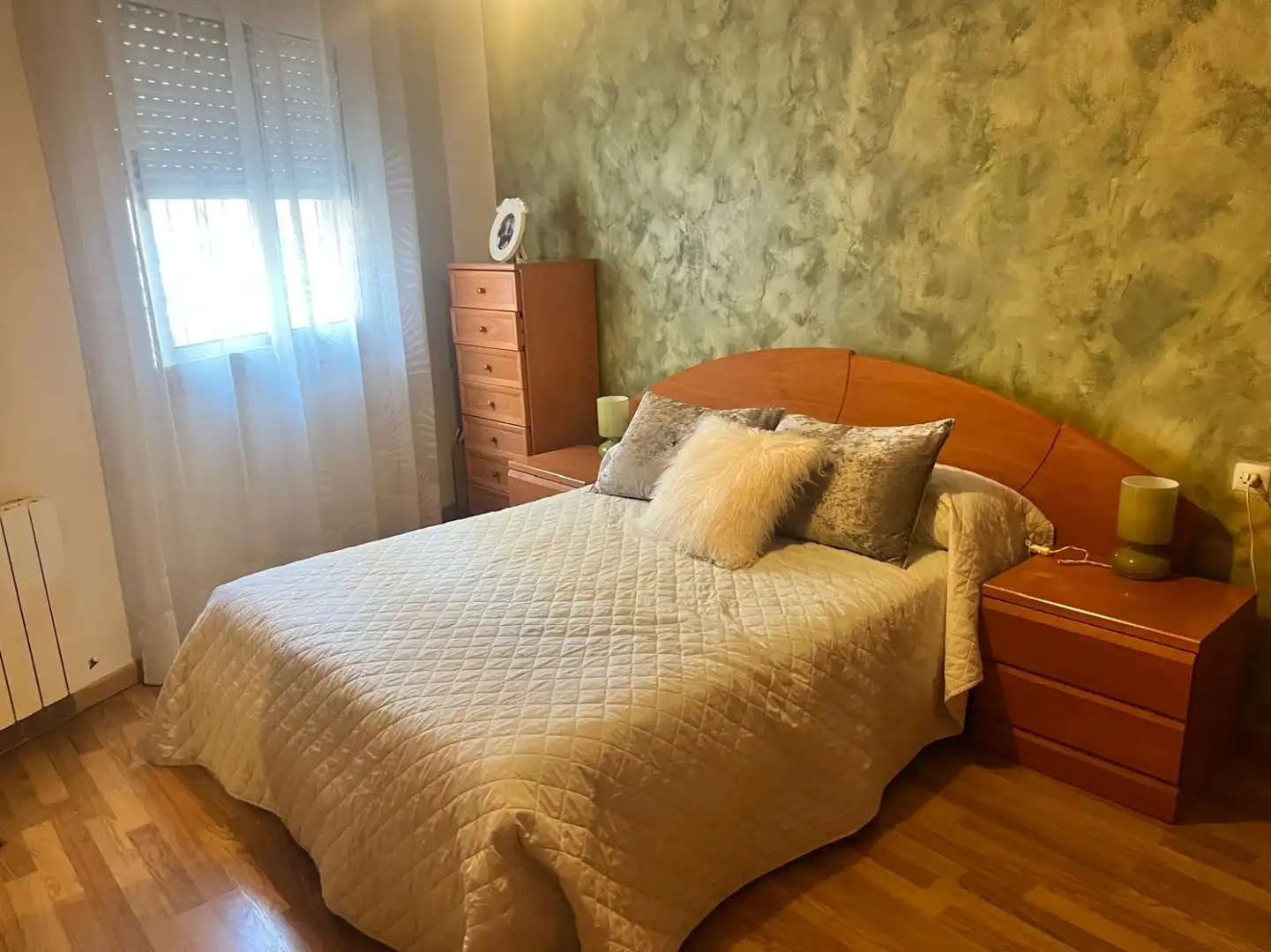 Buildings for sale in Ausona, Trinitat Vella