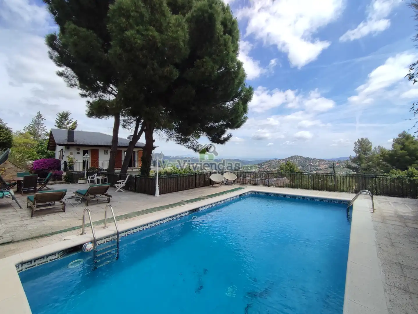 Piscina de Casa o chalet en venta en Vallirana con Calefacción, Jardín privado y Terraza