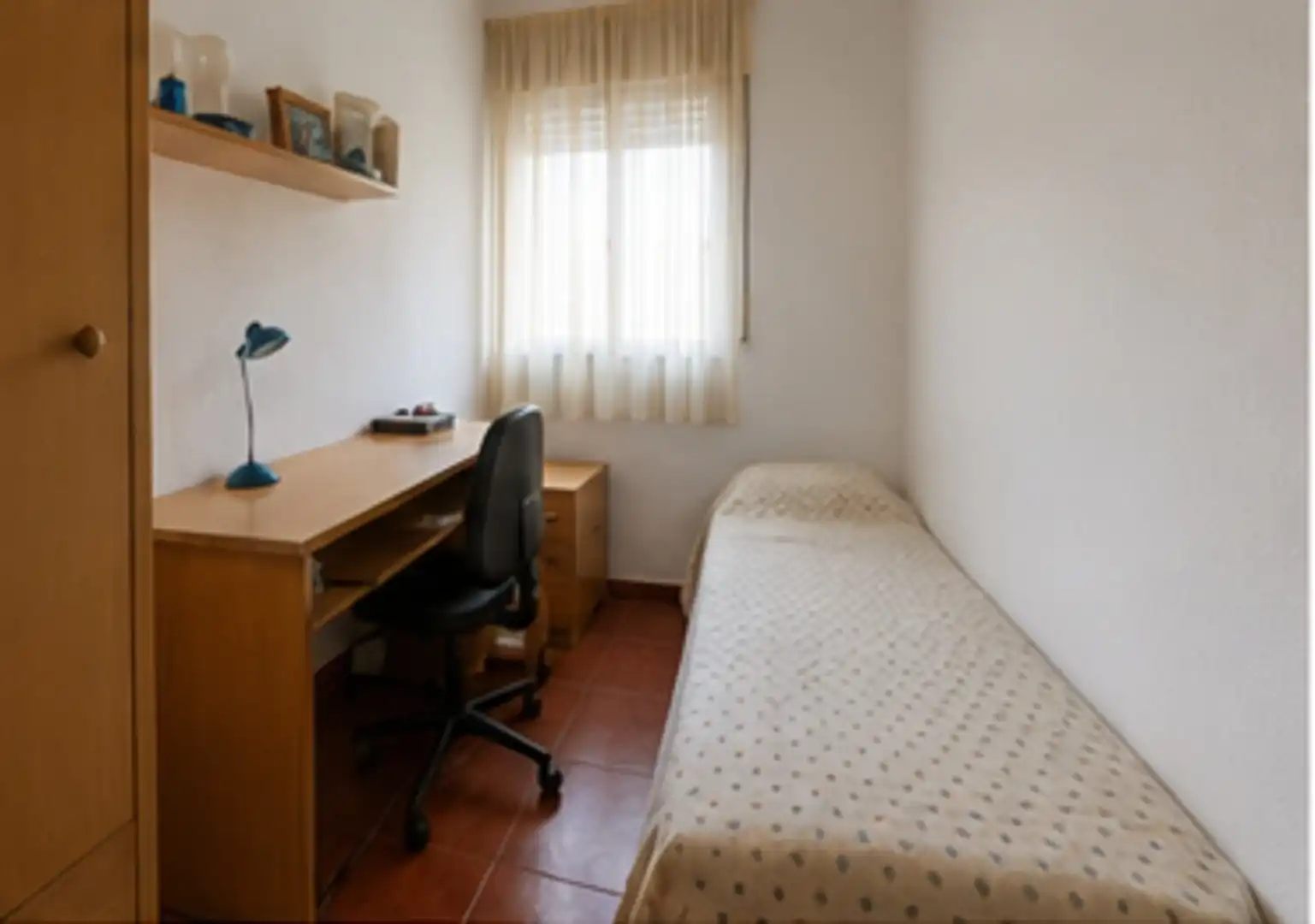 Bedroom of Flat for sale in Sevilla  with Air Conditioner, Heating and Furnished