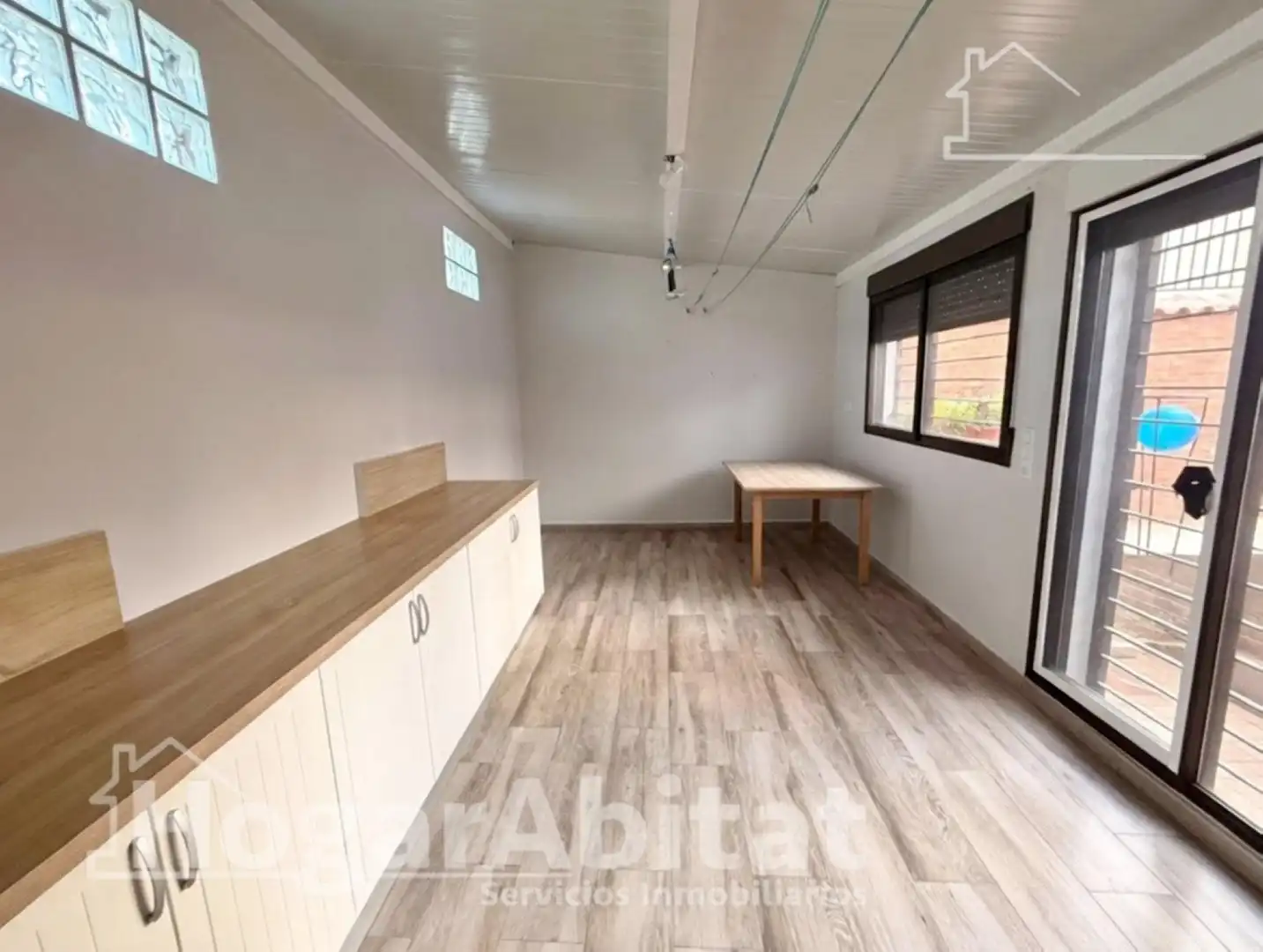 Flat for sale in Montserrat  with Air Conditioner, Heating and Terrace
