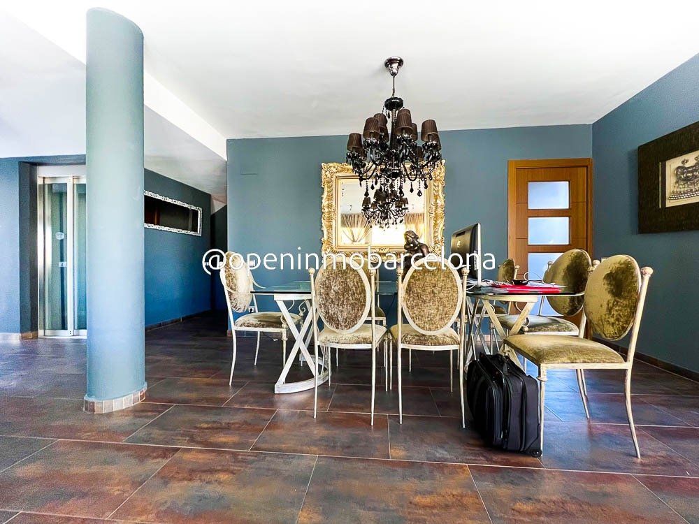 Menjador de Casa o xalet en venda en Sitges amb Aire condicionat, Calefacció i Jardí privat