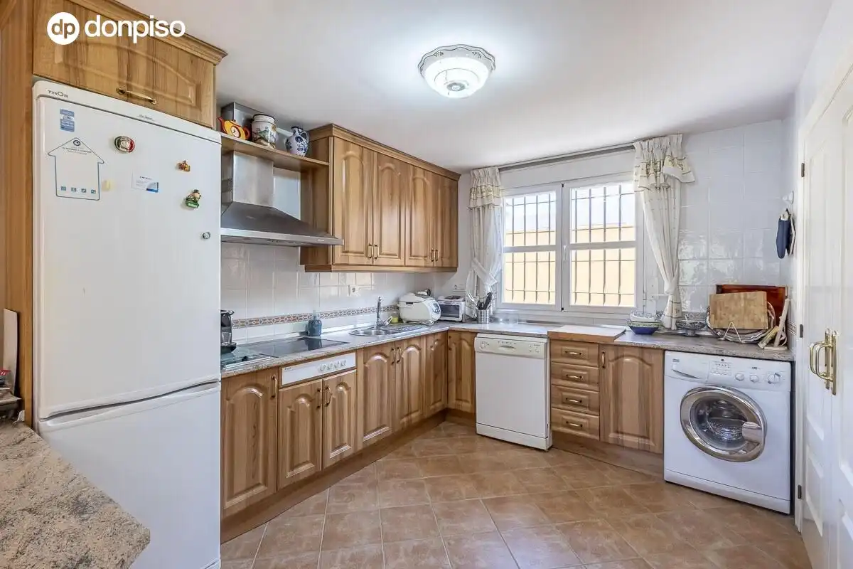 Detached house with pool for sale in Calle Olivo, imagen 8