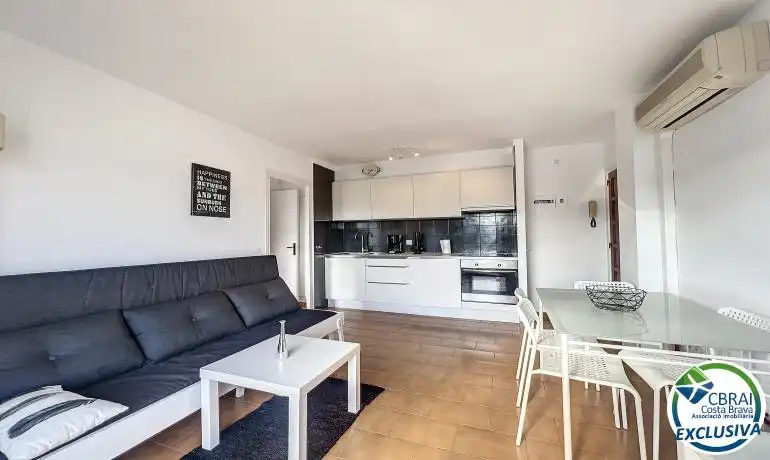 Sala de estar de Apartamento en venta en Empuriabrava