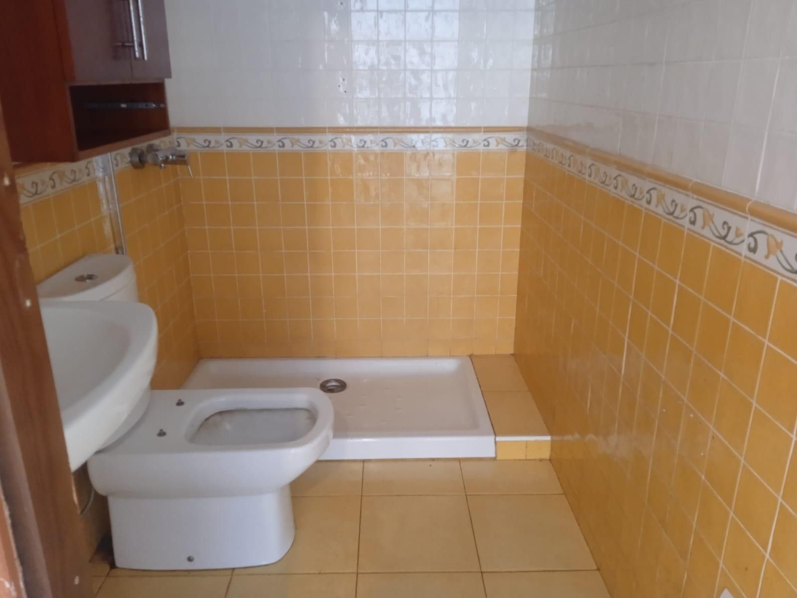 Bany de Casa adosada en venda en Olèrdola amb Piscina comunitària