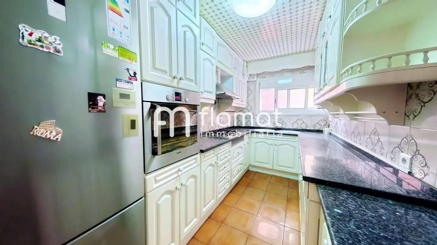 Cocina de Piso en venta en Tarragona con Terraza