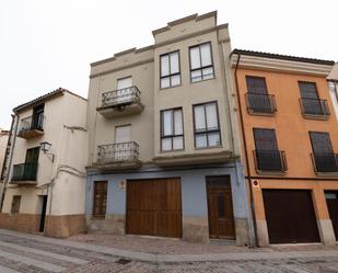 Vista exterior de Casa o xalet en venda en Zamora Capital  amb Terrassa i Balcó