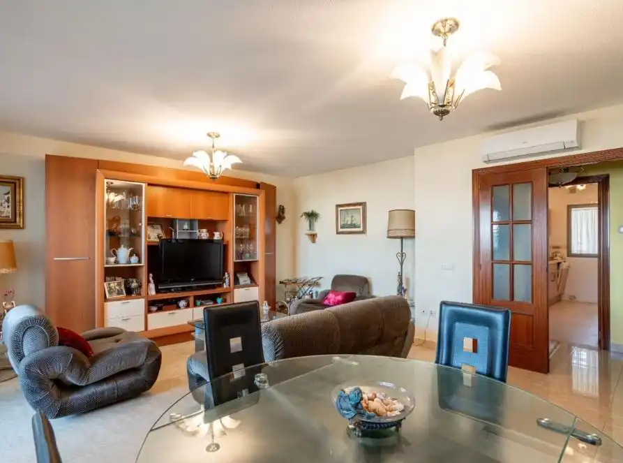 Apartamento con piscina en venta en Castillo Sohail - Myramar, imagen 6