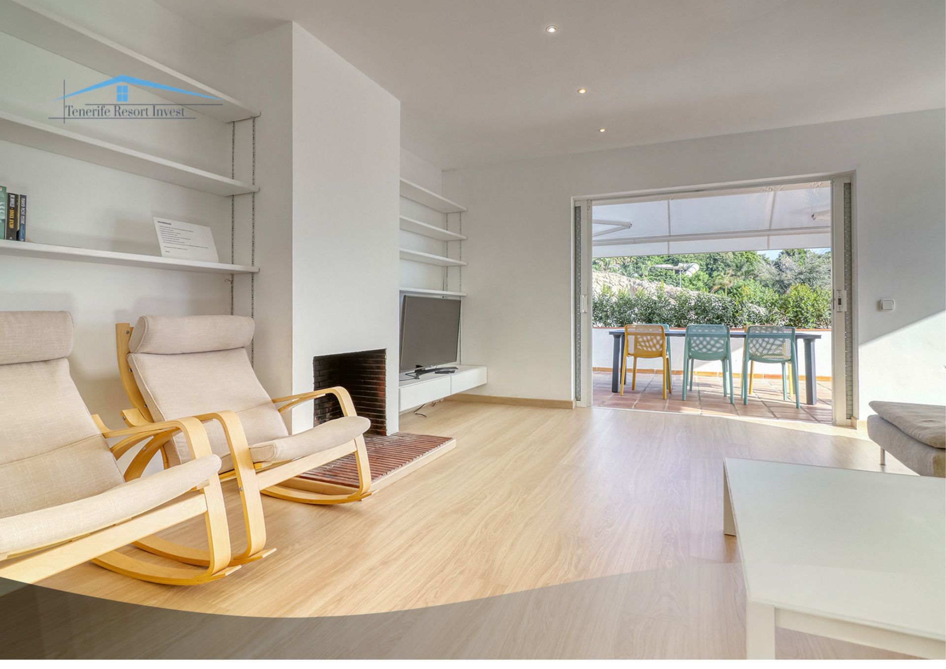 Sala de estar de Casa o chalet en venta en Adeje con Jardín privado, Terraza y Trastero