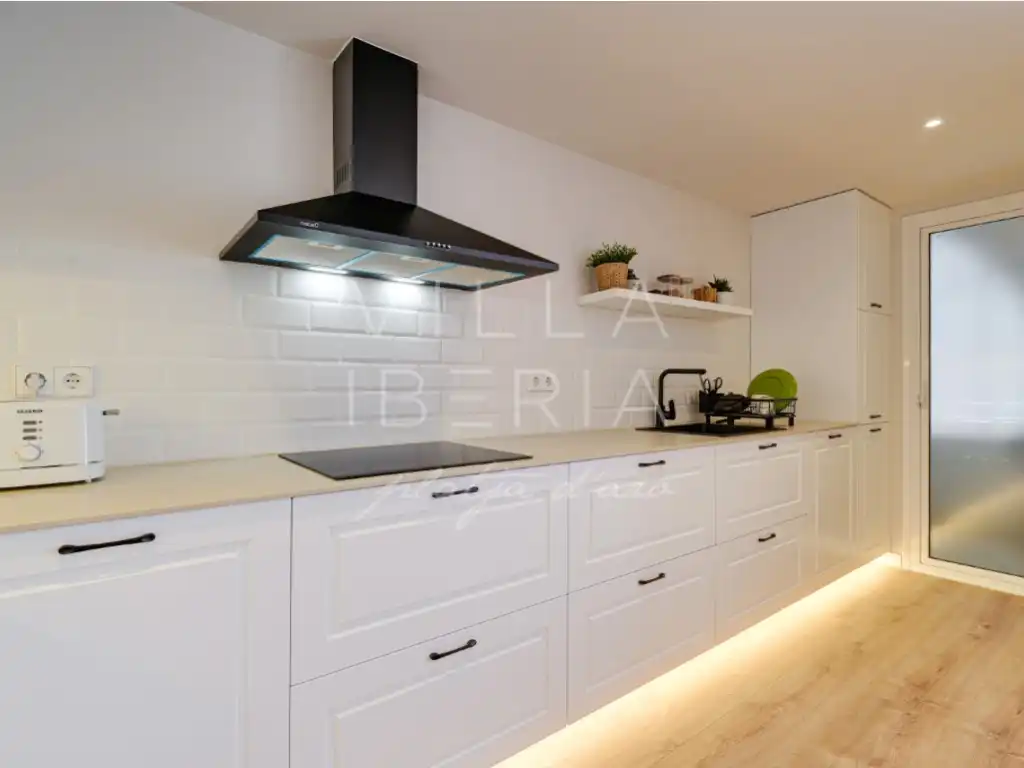 Apartament amb piscina en venda a Avenida Catalans Universals Dels 8, imagen 10