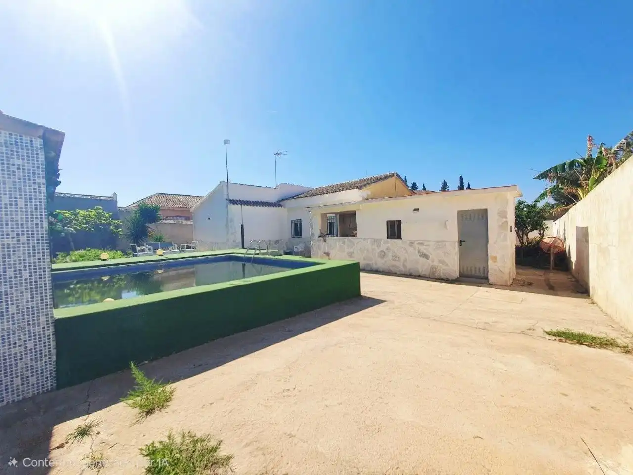 Vista exterior de Casa o xalet en venda en Pedralba amb Calefacció, Jardí privat i Terrassa