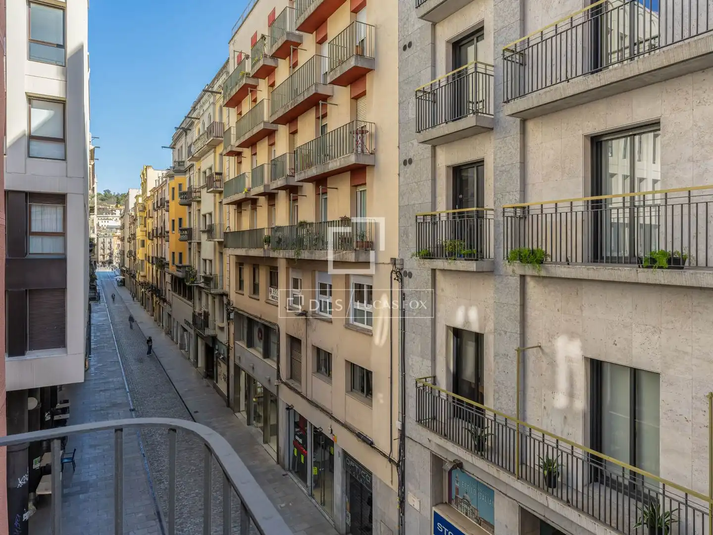 Exterior view of Flat for sale in Girona  with Air Conditioner, Parquet flooring and Furnished