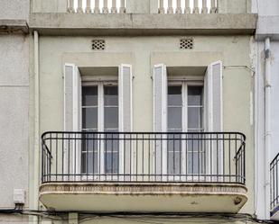 Vista exterior de Casa adosada en venda en Badalona amb Balcó