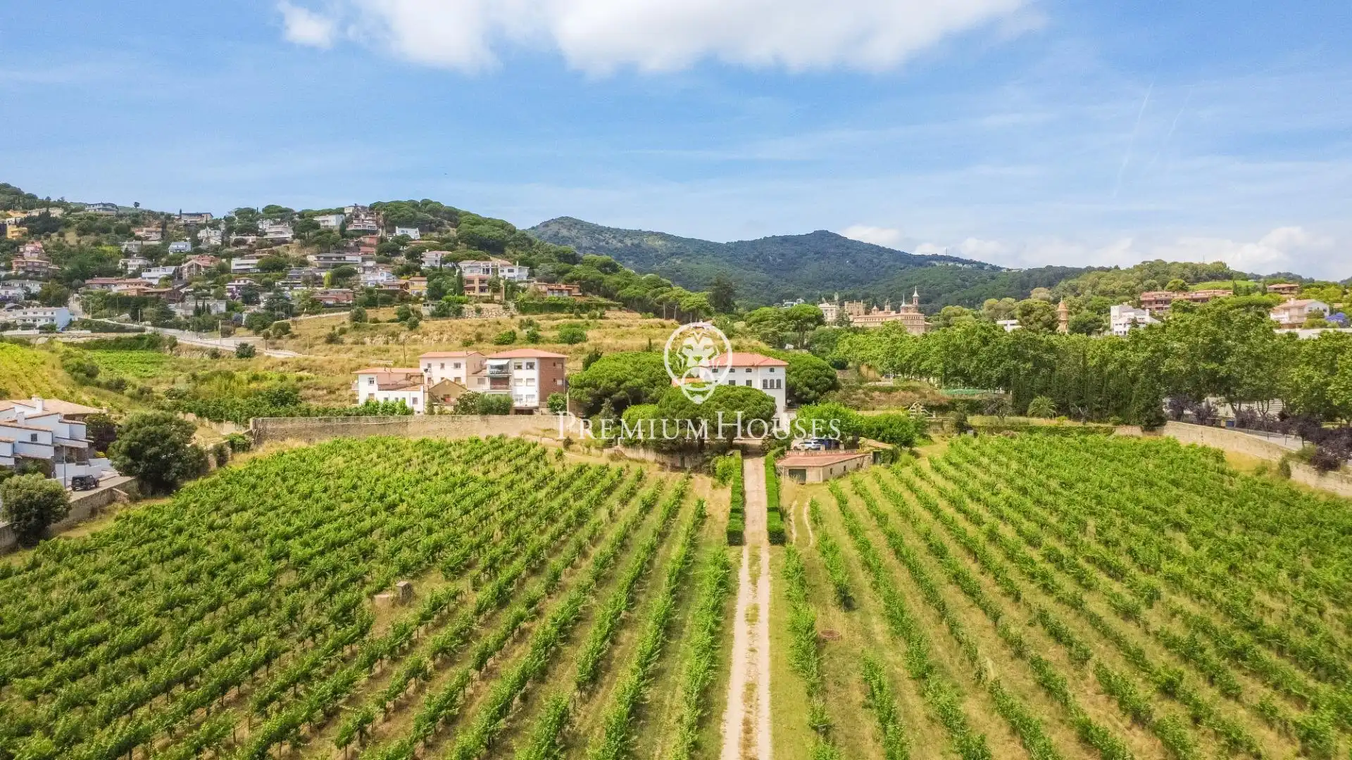 Finca rústica en venda en Alella amb Calefacció, Jardí privat i Terrassa