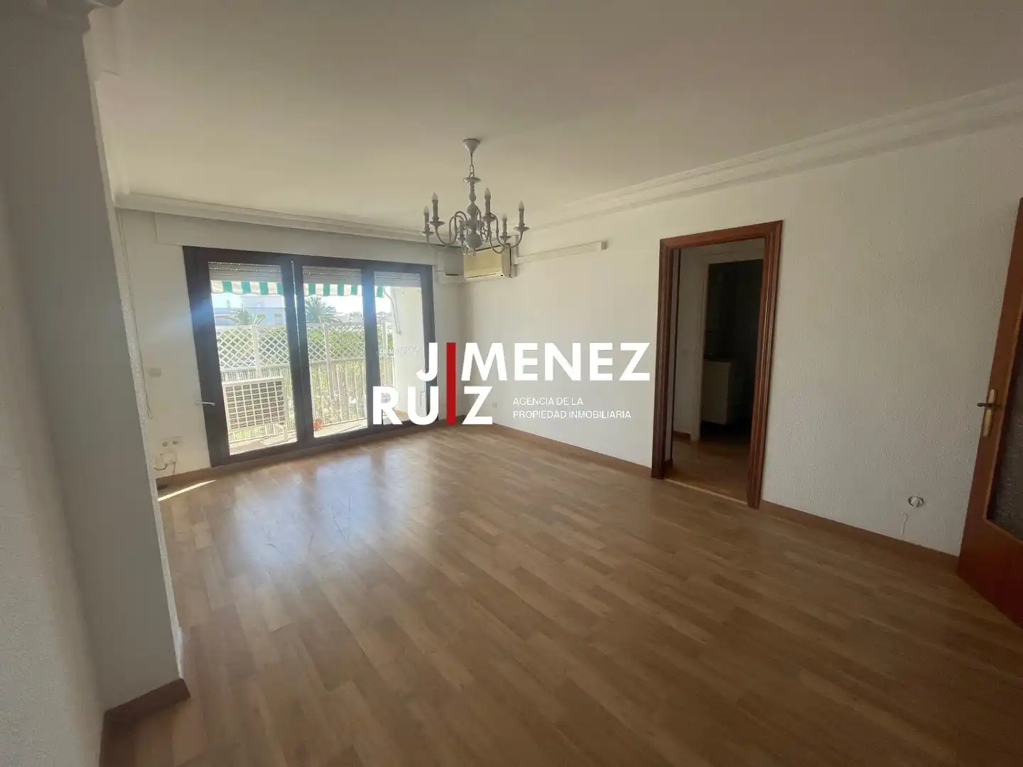 Living room of Flat for rent in El Puerto de Santa María  with Balcony