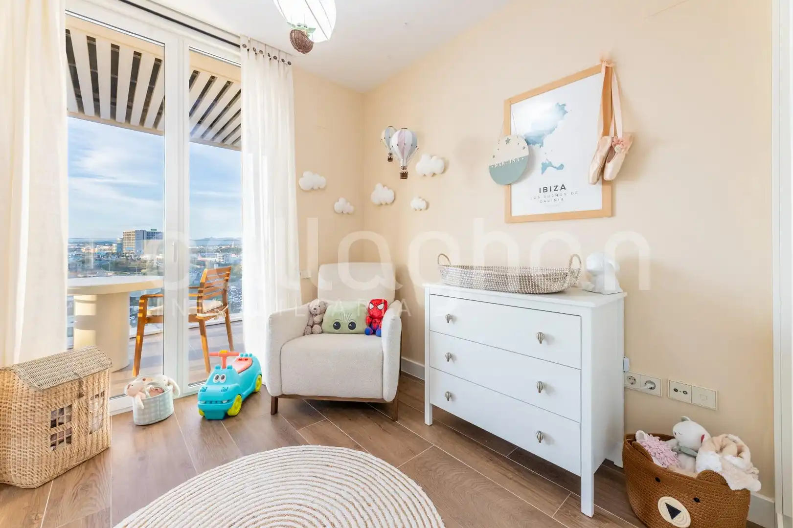 Habitación de Piso en venta en Valencia con Aire acondicionado, Calefacción y Terraza