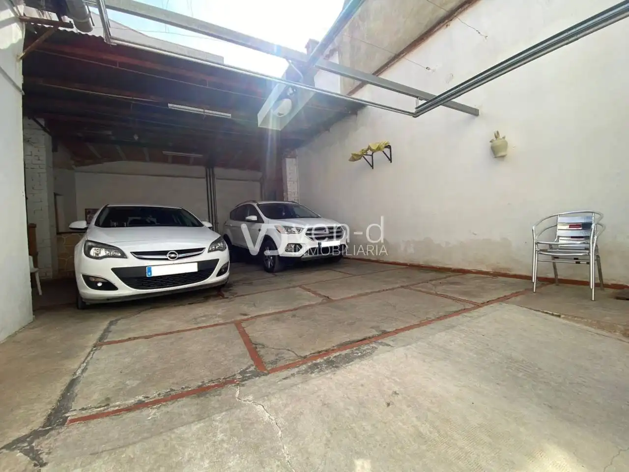Parking de Casa o chalet en venta en Anna con Aire acondicionado y Terraza