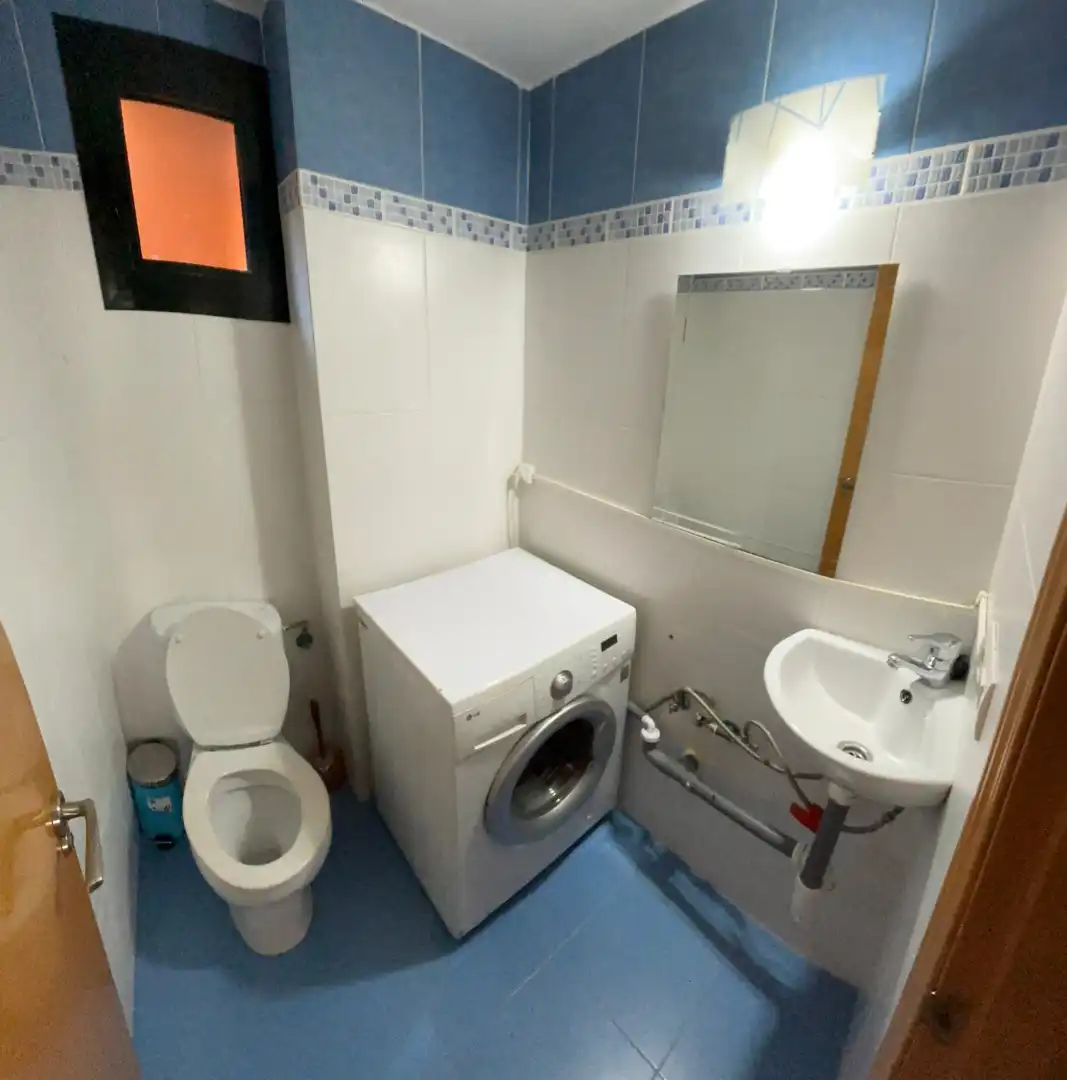 Bathroom of Flat for rent in Fuengirola  with Air Conditioner, Terrace and Furnished