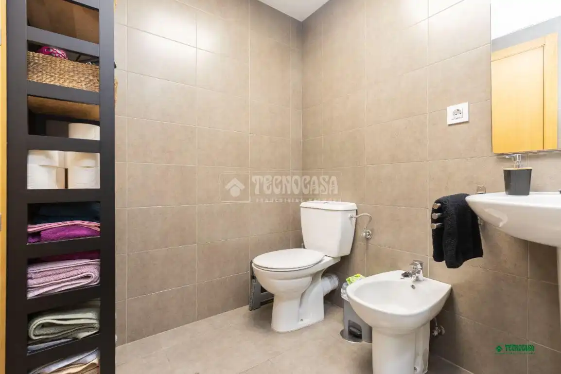 Baño de Piso en venta en Almería con Aire acondicionado y Trastero