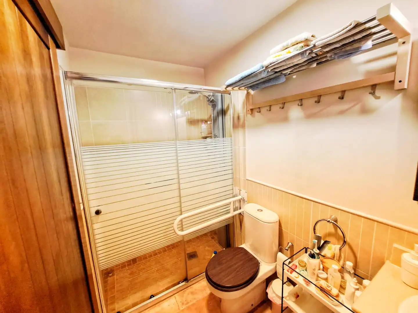 Badezimmer von Wohnungen zum Verkauf in Ayamonte mit Privatgarten, Terrasse und Möbliert