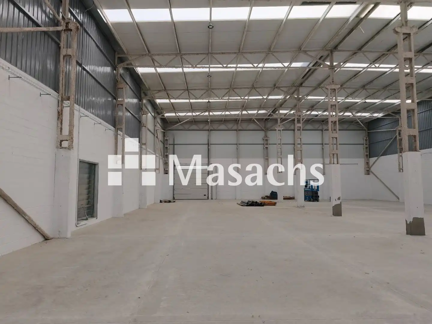 Außenansicht von Fabrikhallen zur Miete in Santa Perpètua de Mogoda