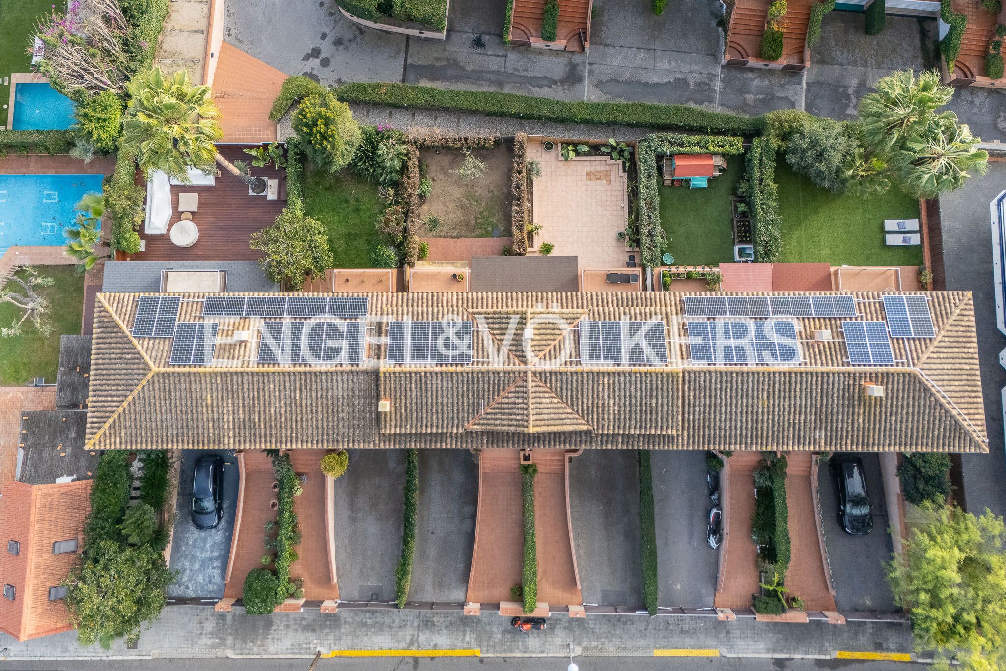Vista exterior de Casa o xalet en venda en Sitges amb Aire condicionat, Calefacció i Jardí privat