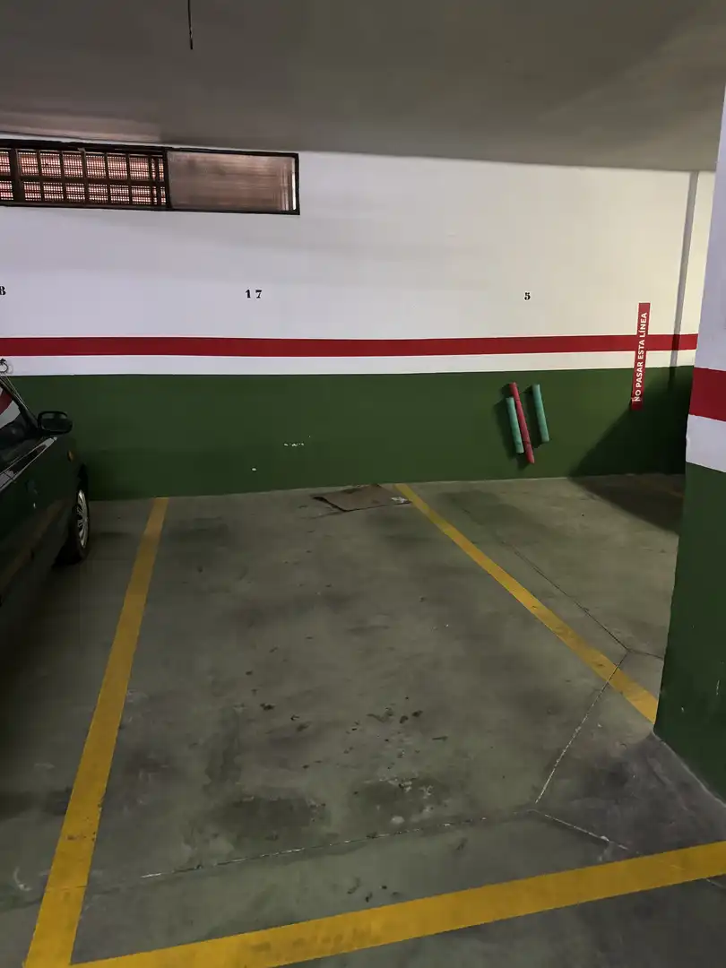 Parking of Flat for sale in Sevilla  with Air Conditioner, Heating and Terrace