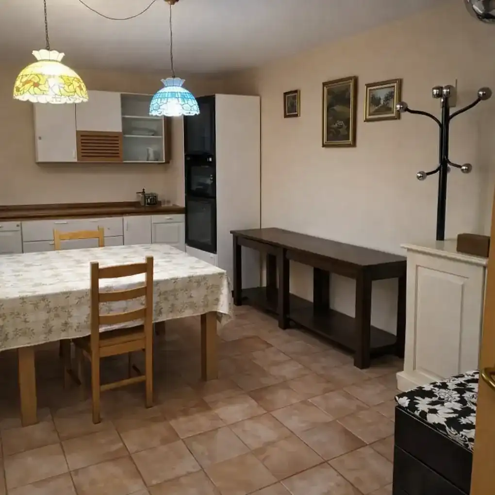 Cuina de Casa o xalet en venda en Vitoria - Gasteiz amb Calefacció, Jardí privat i Terrassa