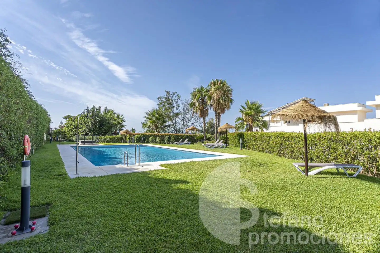 Jardí de Casa adosada en venda en Málaga amb Aire condicionat, Jardí privat i Parquet