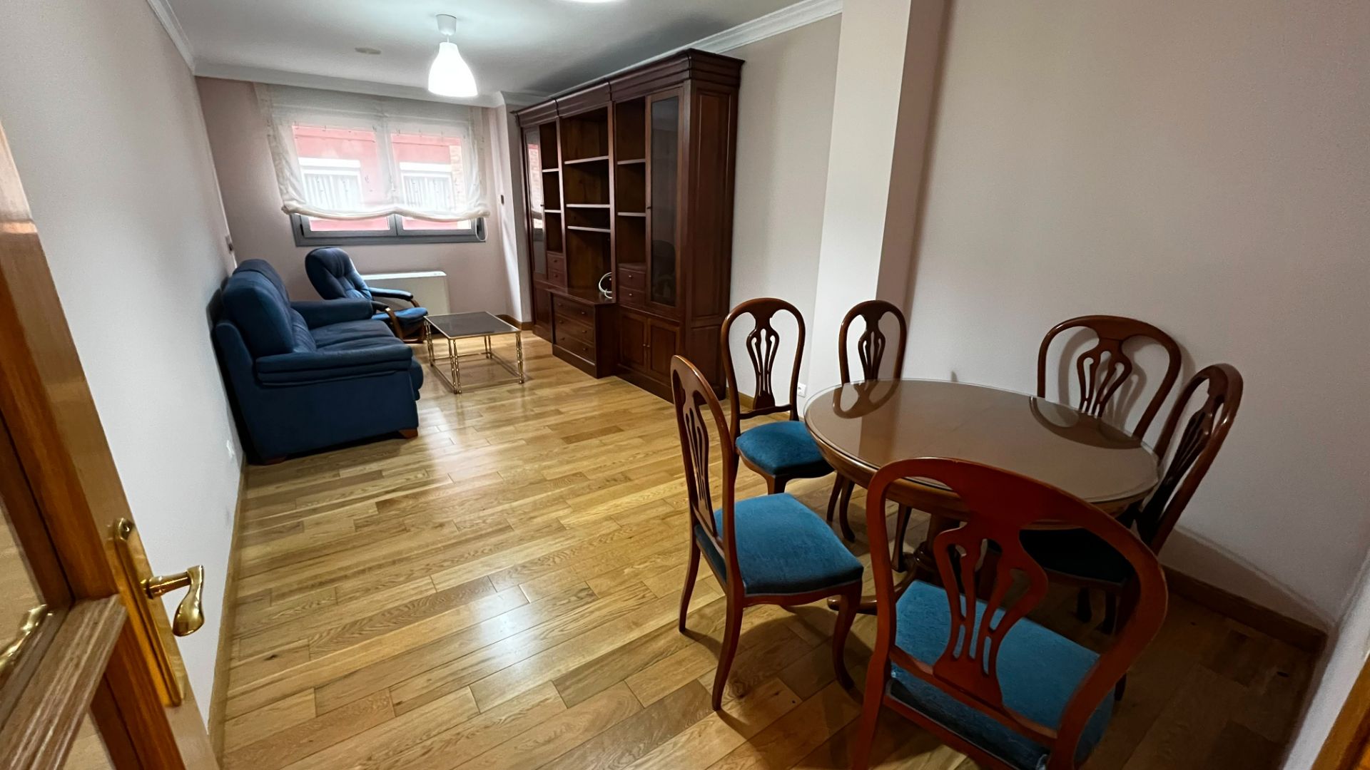 Sala d'estar de Pis en venda en Valladolid Capital amb Calefacció, Parquet i Traster