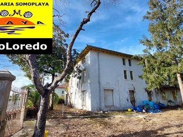 Casa con jardín en venta en La Pelía