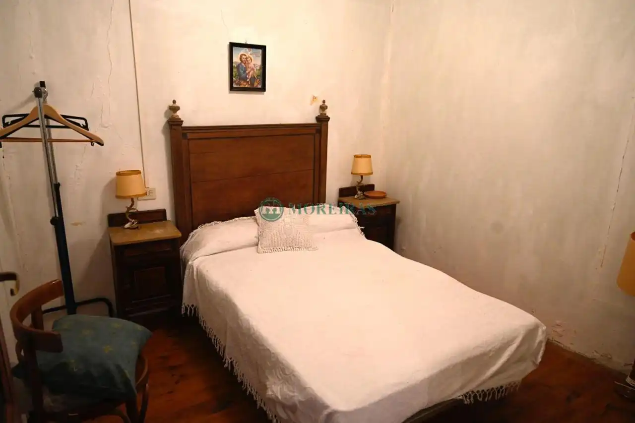 Habitación de Finca rústica en venta en Pantón con Calefacción y Jardín privado