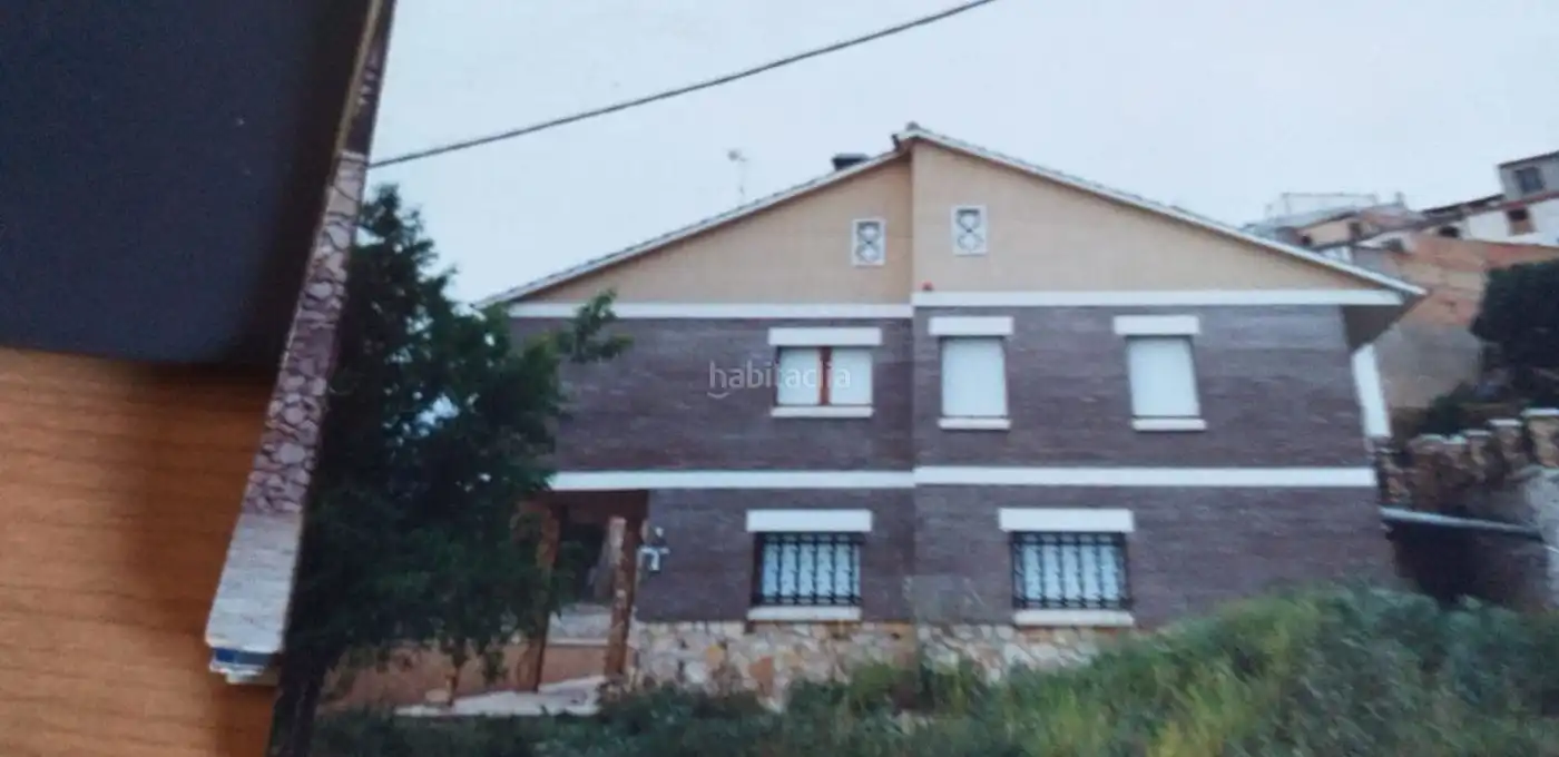 Casa rustica in vendita a Vial Camino 22, imagen 2