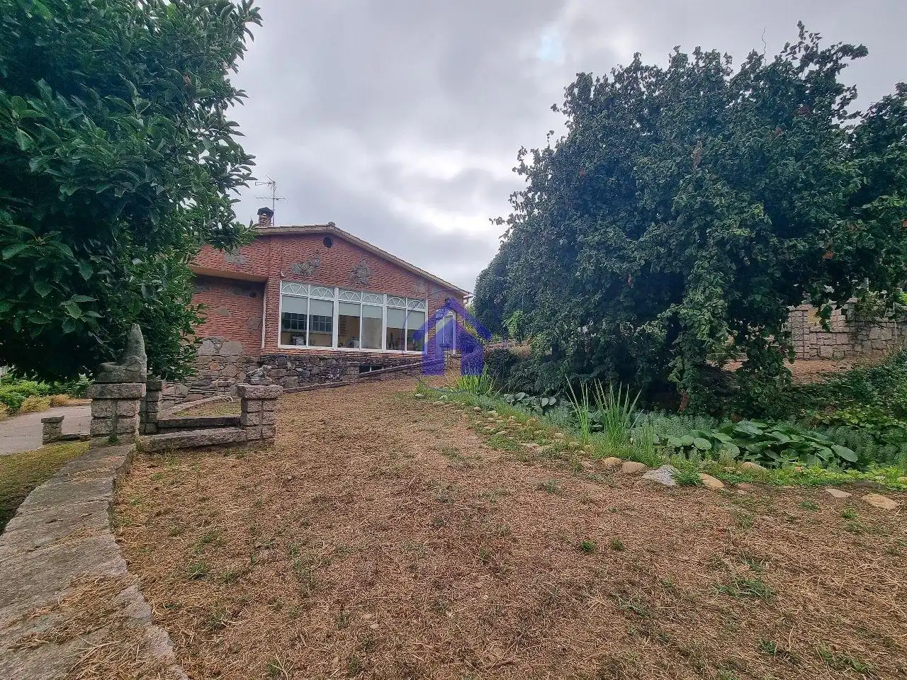 Jardí de Casa o xalet en venda en Gondomar amb Calefacció, Jardí privat i Moblat