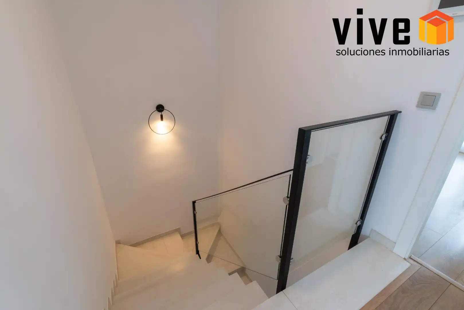 Casa adosada en venda en Mairena del Aljarafe amb Aire condicionat, Calefacció i Jardí privat