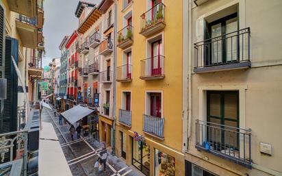 Vista exterior de Pis en venda en  Pamplona / Iruña amb Calefacció, Parquet i Terrassa