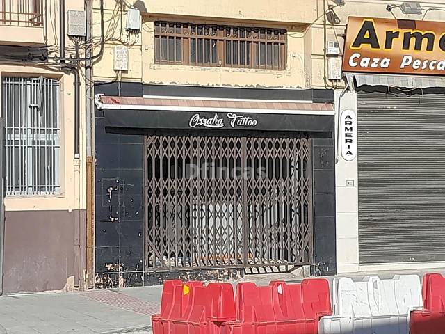 Local comercial en Alquiler en De Ambeles en Centro