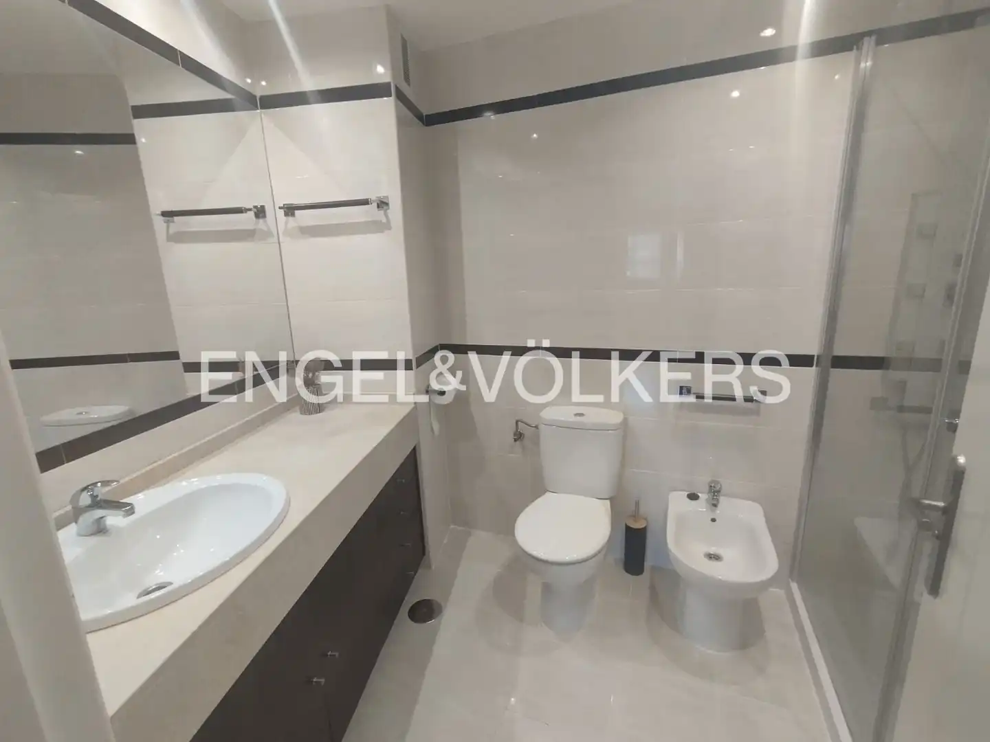 Bathroom of Flat for rent in Majadahonda  with Air Conditioner, Heating and Terrace