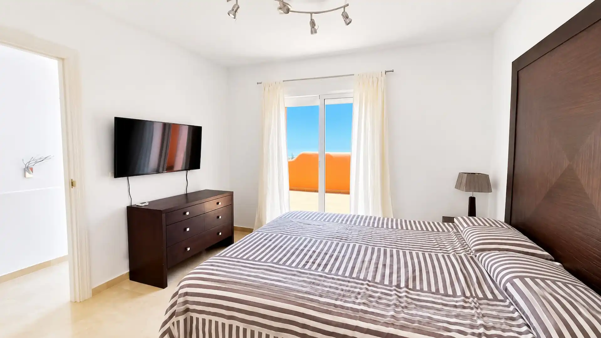 Habitación de Ático en venta en Casares con Aire acondicionado, Terraza y Piscina