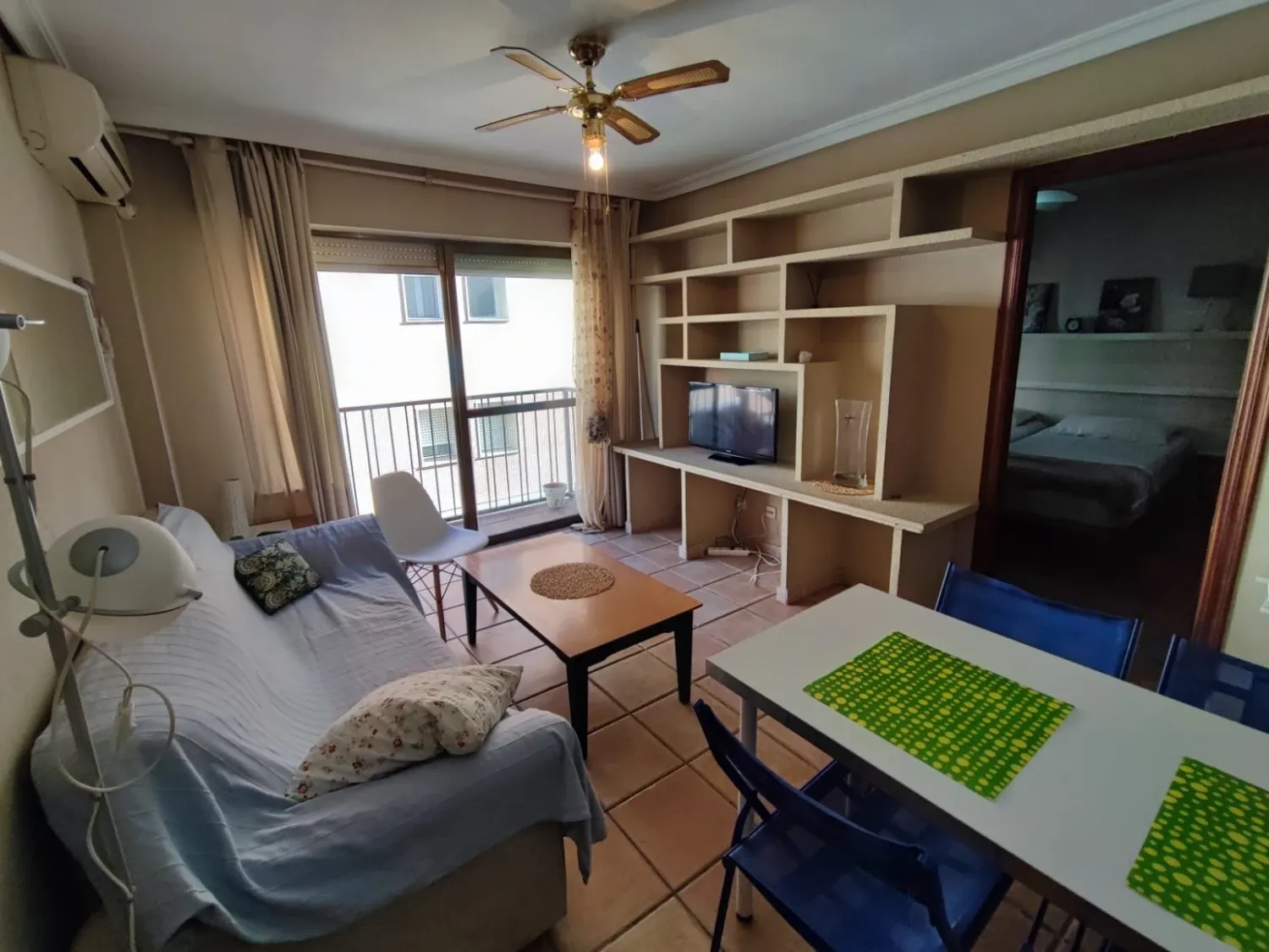 Sala d'estar de Apartament de lloguer en  Murcia Capital amb Aire condicionat, Calefacció i Moblat