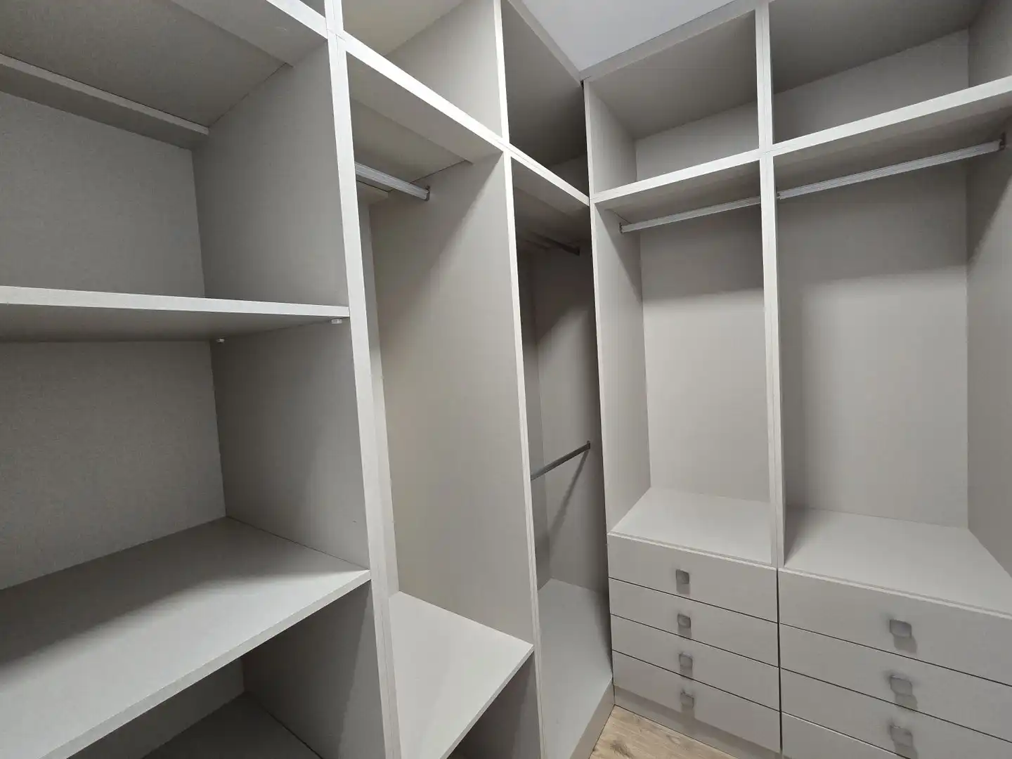 Schlafzimmer von Wohnung zur Miete in Málaga mit Klimaanlage, Heizung und Terrasse