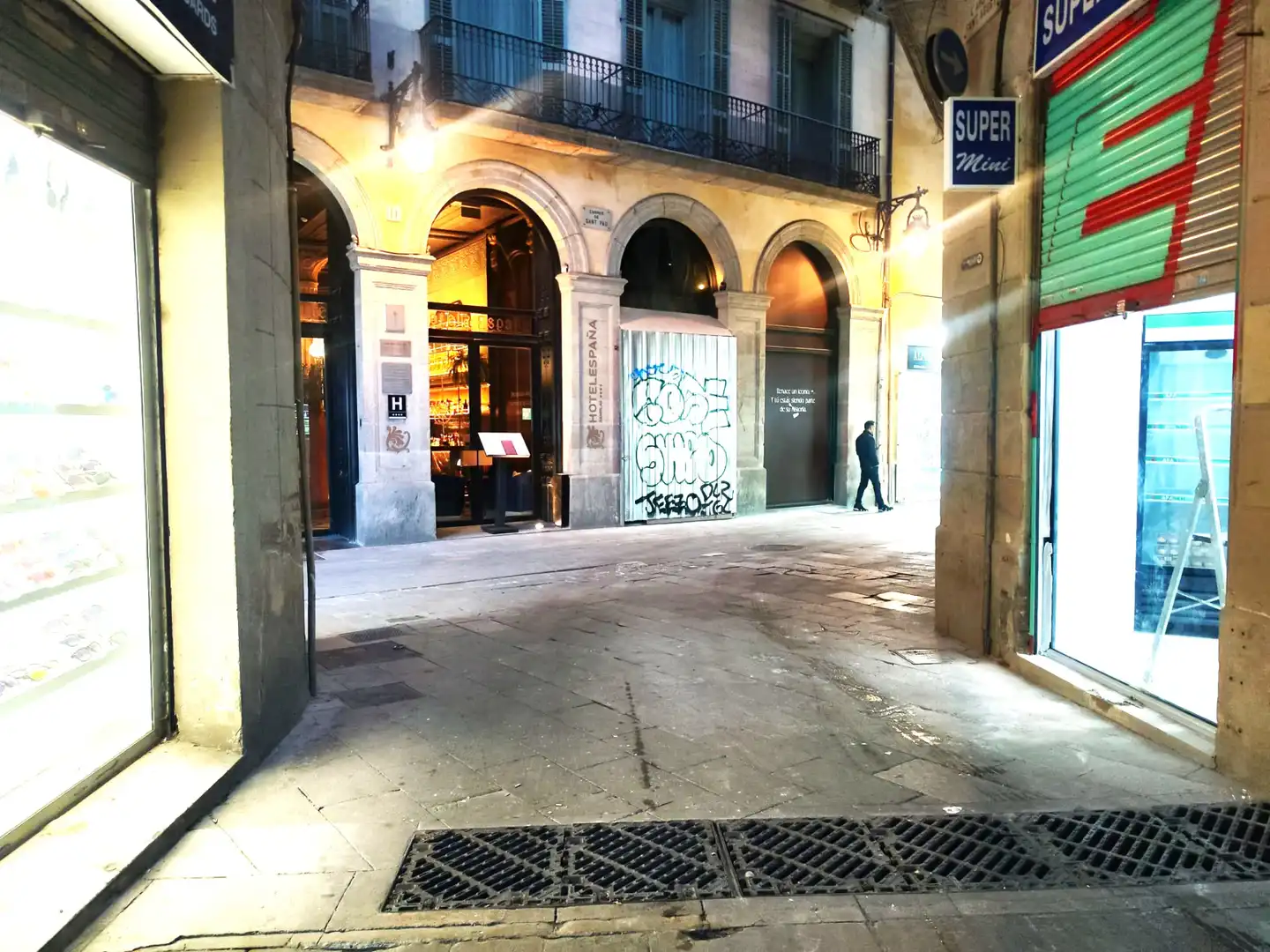 Local de alquiler en El Raval, Ciutat Vella