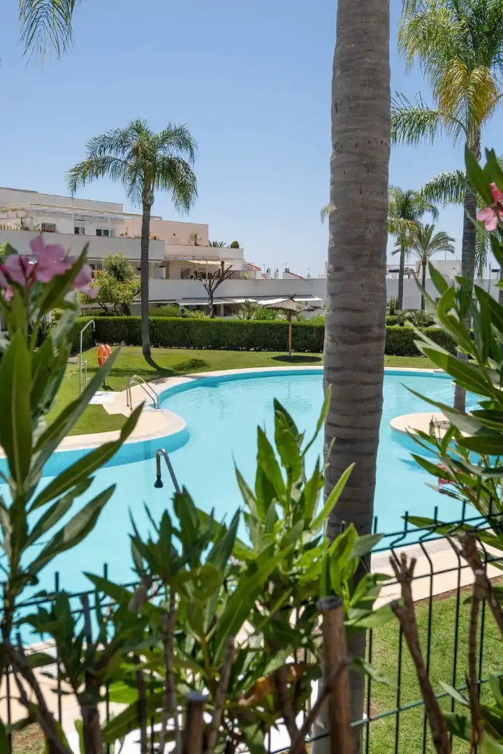Wohnung mit Pool zum Verkauf in Calle los Granados 18