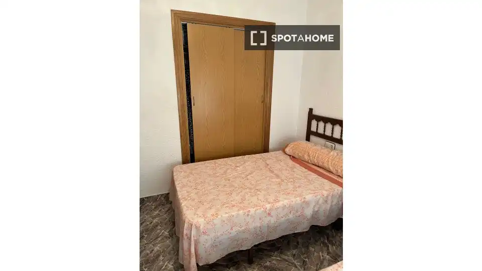 Habitación de Apartamento para compartir en San Pedro del Pinatar con Aire acondicionado, Terraza y Amueblado