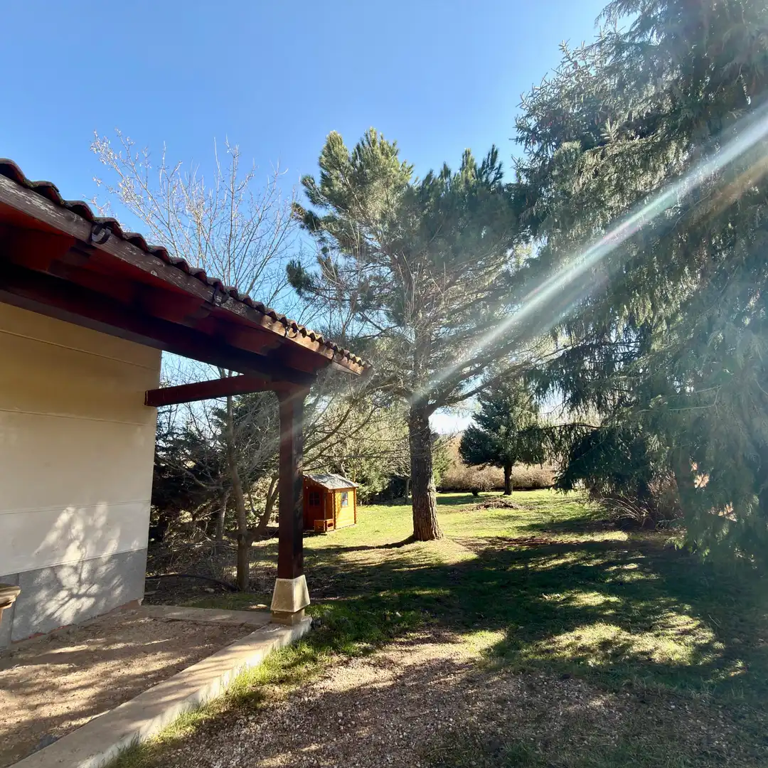 Jardí de Casa o xalet en venda en Garrafe de Torío amb Jardí privat i Traster