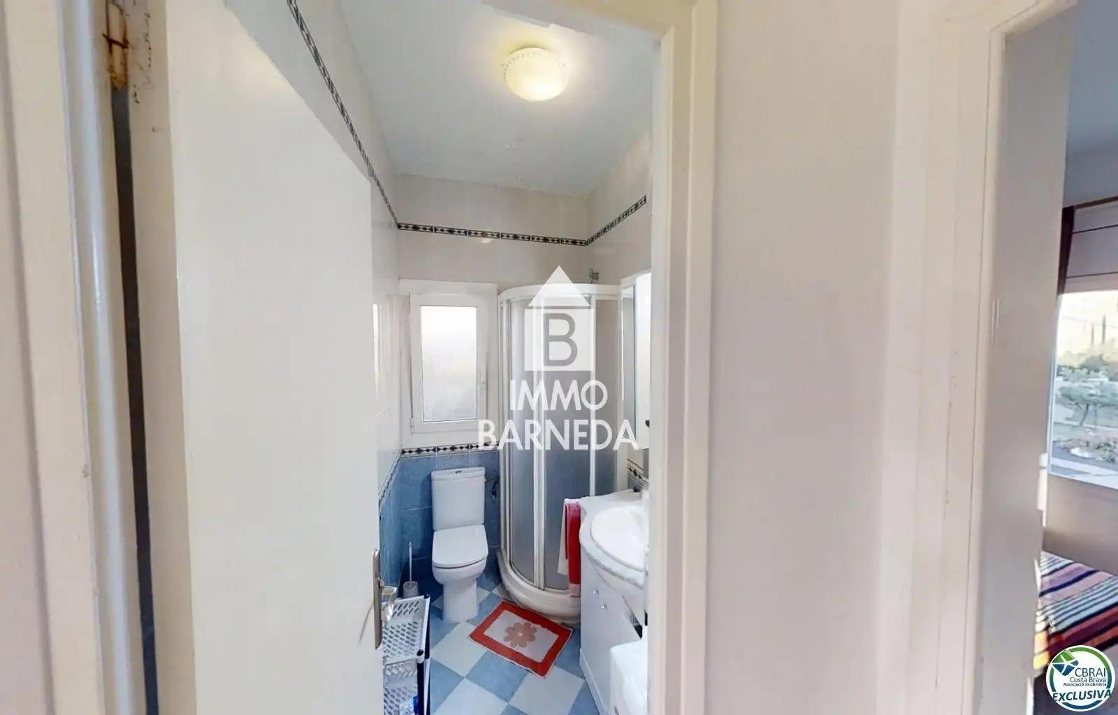 Bathroom of Flat for sale in Roses  with Heating, Terrace and Swimming Pool